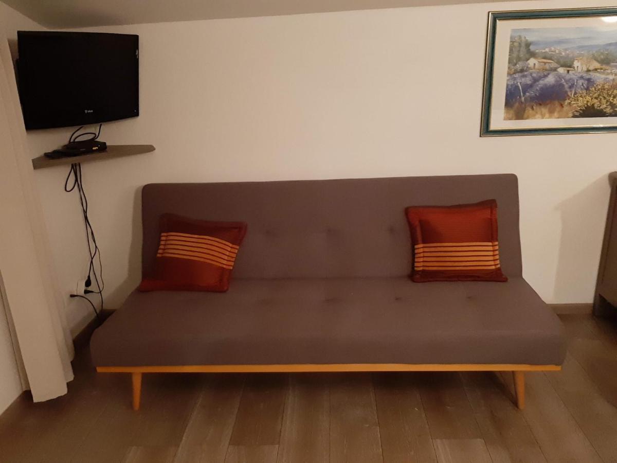 Gite Les Deux Meules Sainte-Colombe  Eksteriør billede